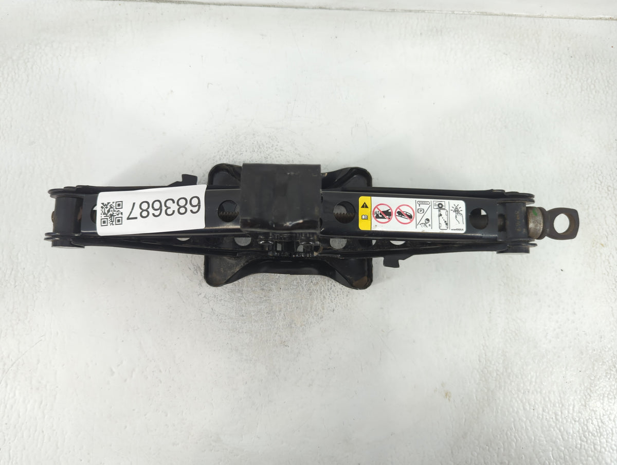 2018 Dodge Journey Spare Scissor Car Jack 683687 - Oemusedautoparts1.com