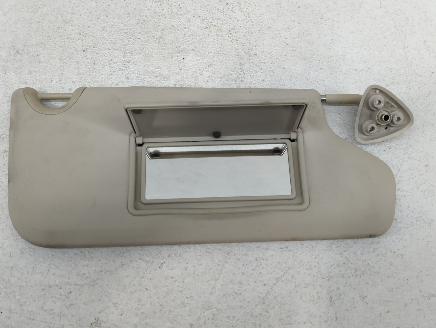 2018 Dodge Journey Sun Visor Shade Replacement Driver Left Mirror Fits OEM Used Auto Parts - Oemusedautoparts1.com