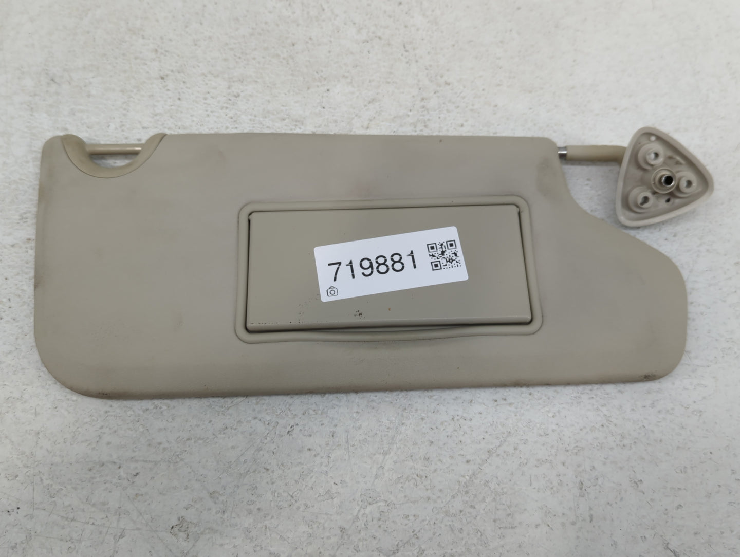 2018 Dodge Journey Sun Visor Shade Replacement Driver Left Mirror Fits OEM Used Auto Parts - Oemusedautoparts1.com