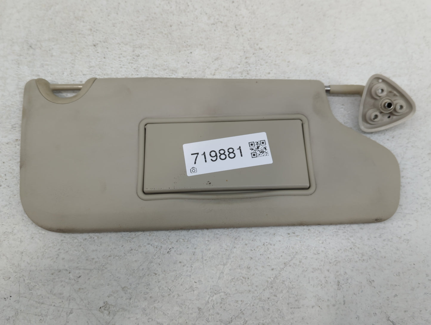 2018 Dodge Journey Sun Visor Shade Replacement Driver Left Mirror Fits OEM Used Auto Parts - Oemusedautoparts1.com