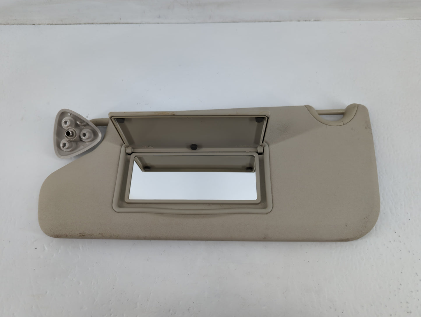 2018 Dodge Journey Sun Visor Shade Replacement Driver Left Mirror Fits OEM Used Auto Parts - Oemusedautoparts1.com