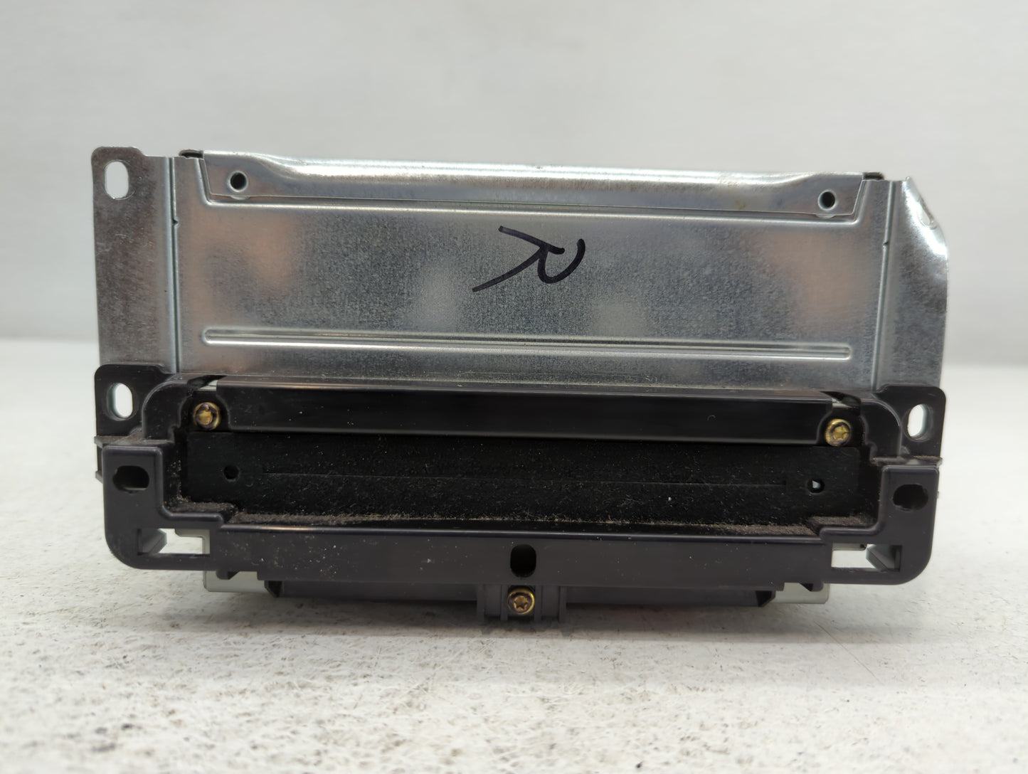 2018-2020 Dodge Journey Am Fm Cd Player Radio Receiver - Oemusedautoparts1.com