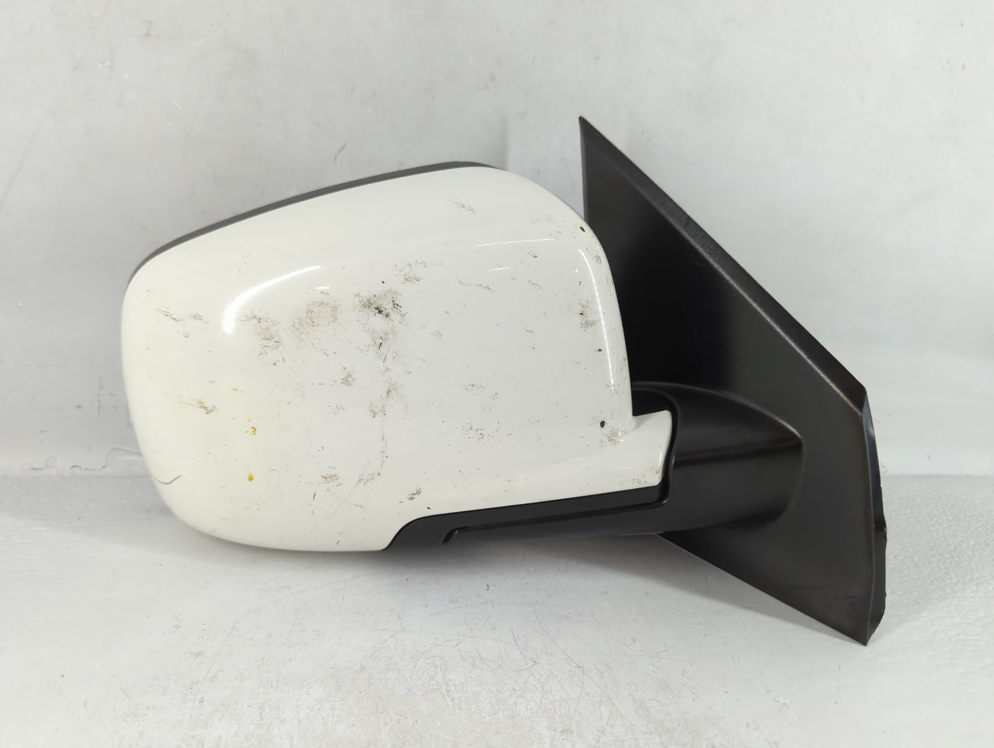 2018 Dodge Journey Passenger Side View Mirror - Right Door Mirror OEM Used - Oemusedautoparts1.com