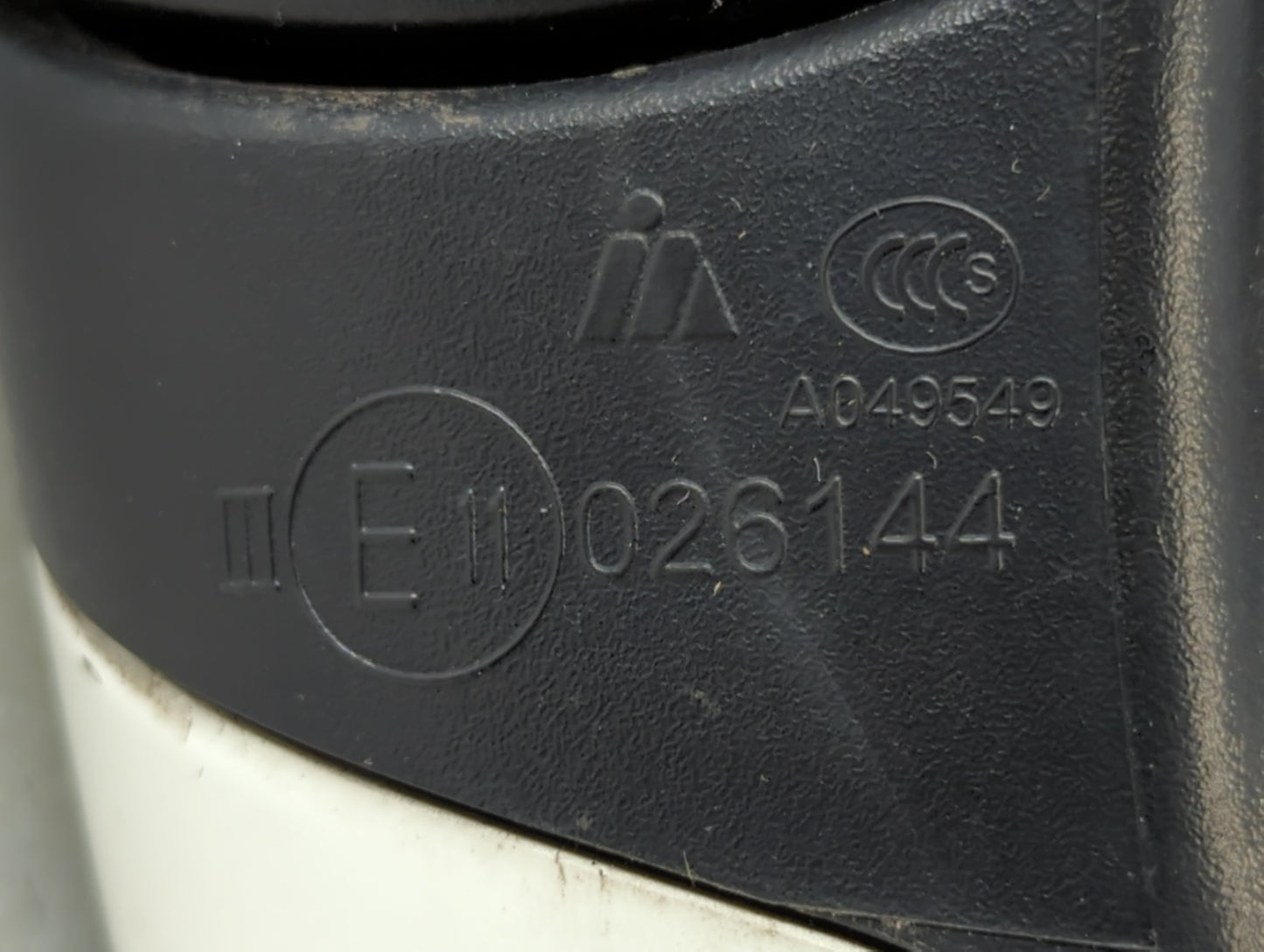 2018 Dodge Journey Side Mirror Replacement Passenger Right View Door Mirror P/N:A049549 E11026144 Fits OEM Used Auto Parts -