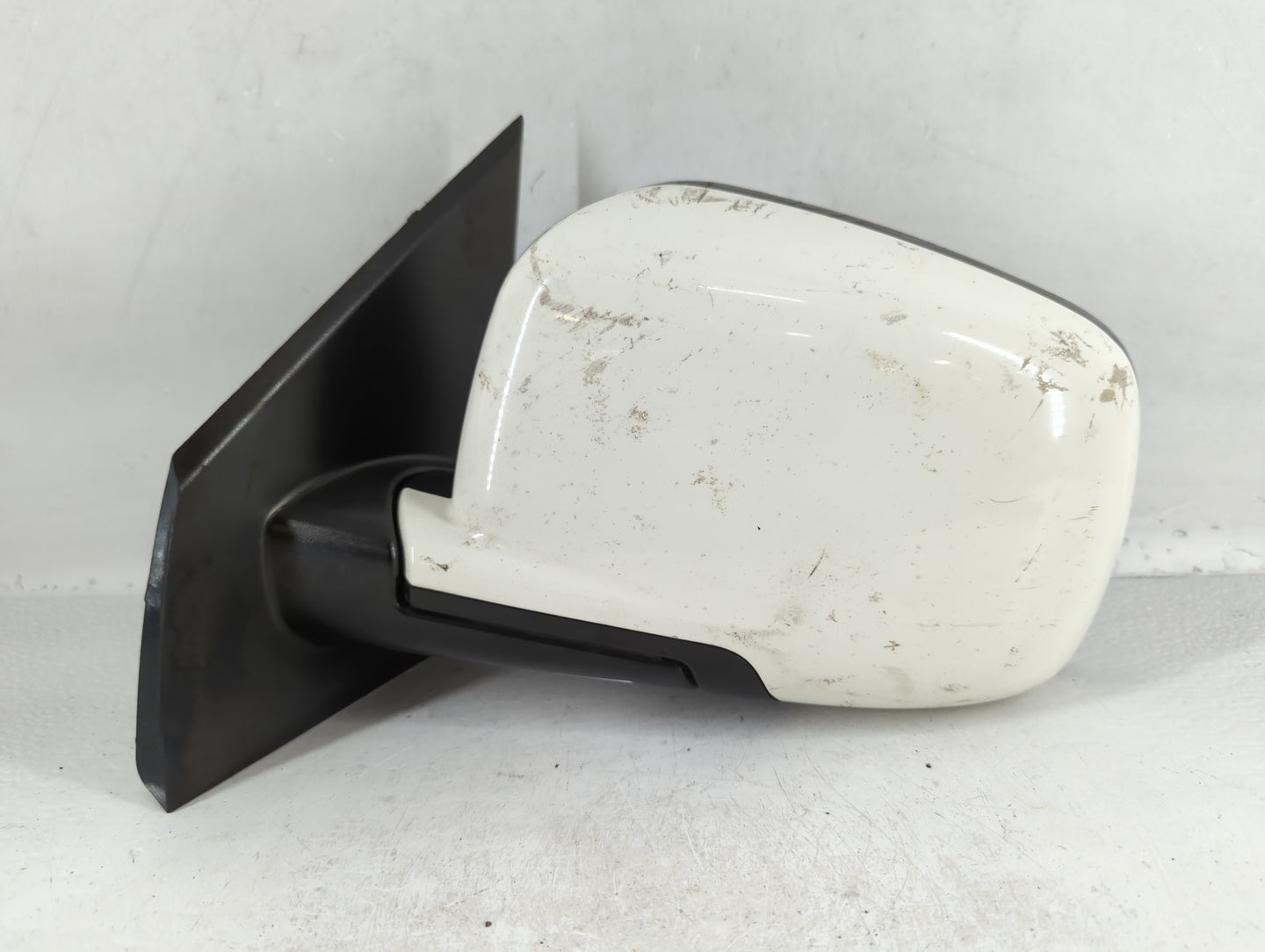 2018 Dodge Journey Driver Side View Mirror - Left Door Mirror OEM Used - Oemusedautoparts1.com