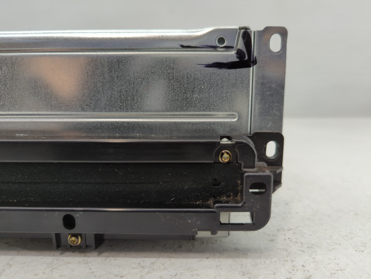 2018-2020 Dodge Journey Am Fm Cd Player Radio Receiver - Oemusedautoparts1.com