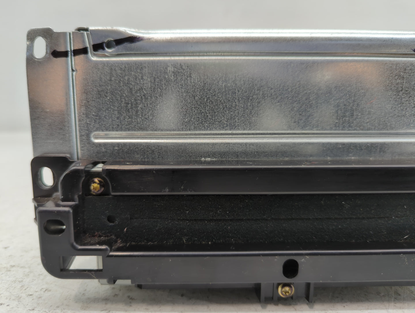 2018-2020 Dodge Journey Am Fm Cd Player Radio Receiver - Oemusedautoparts1.com