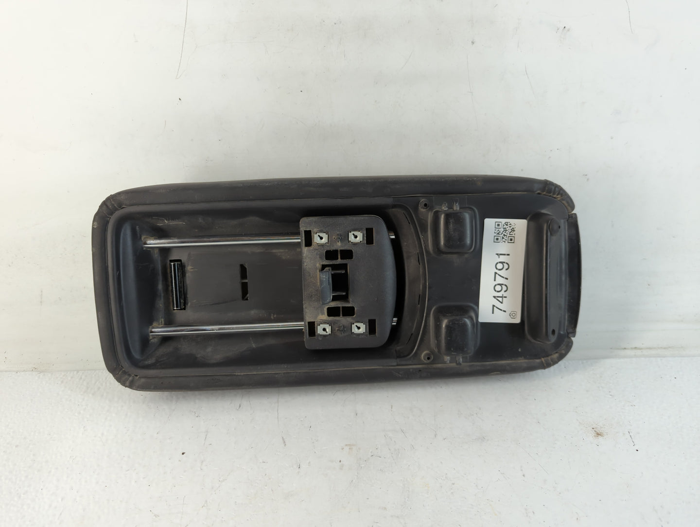 2018 Dodge Journey Center Console Armrest Cover Lid Fits OEM Used Auto Parts - Oemusedautoparts1.com