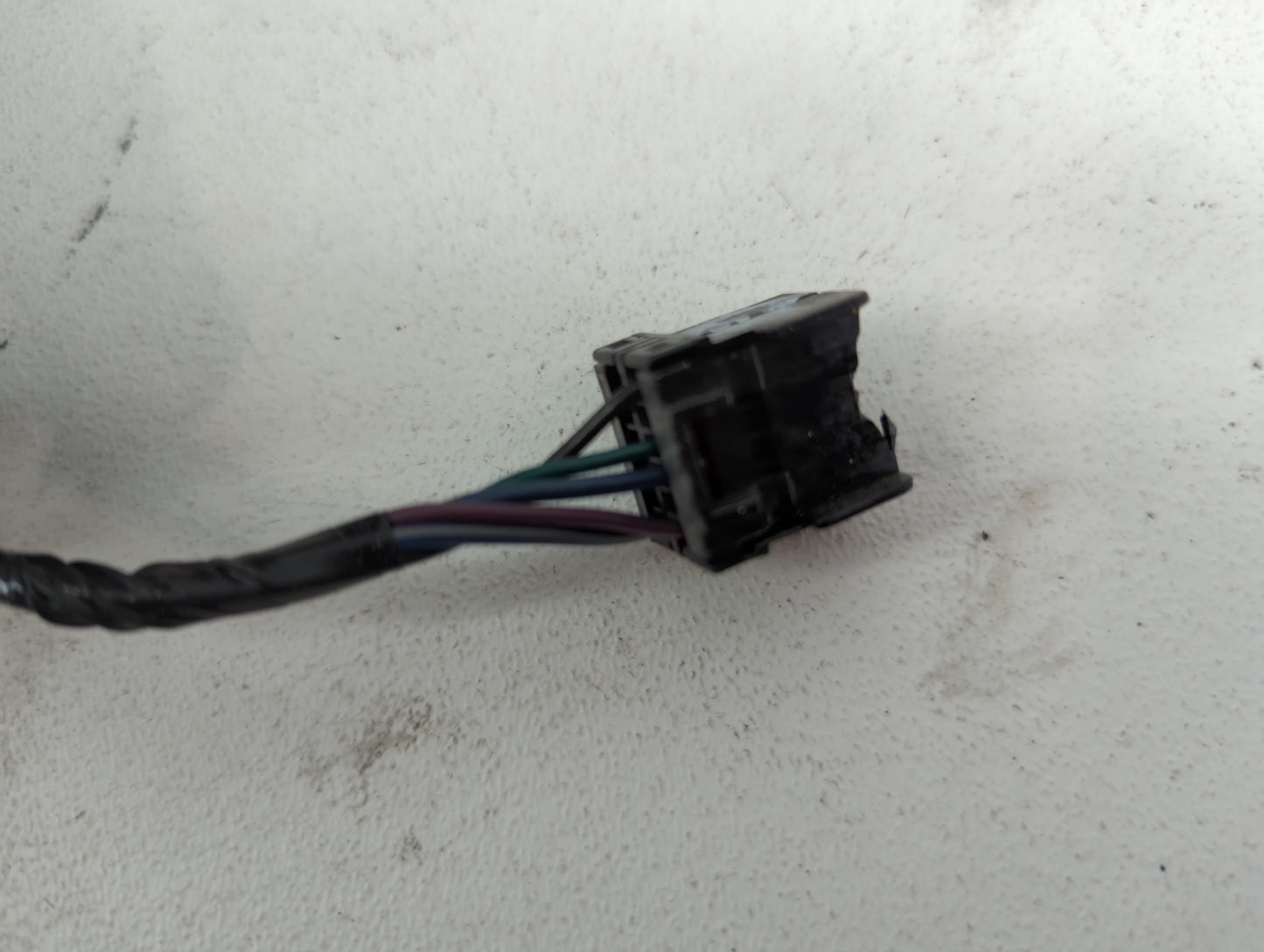 2018 Dodge Journey Side Mirror Replacement Driver Left View Door Mirror P/N:IIIE11026144 Fits OEM Used Auto Parts - Oemuseda