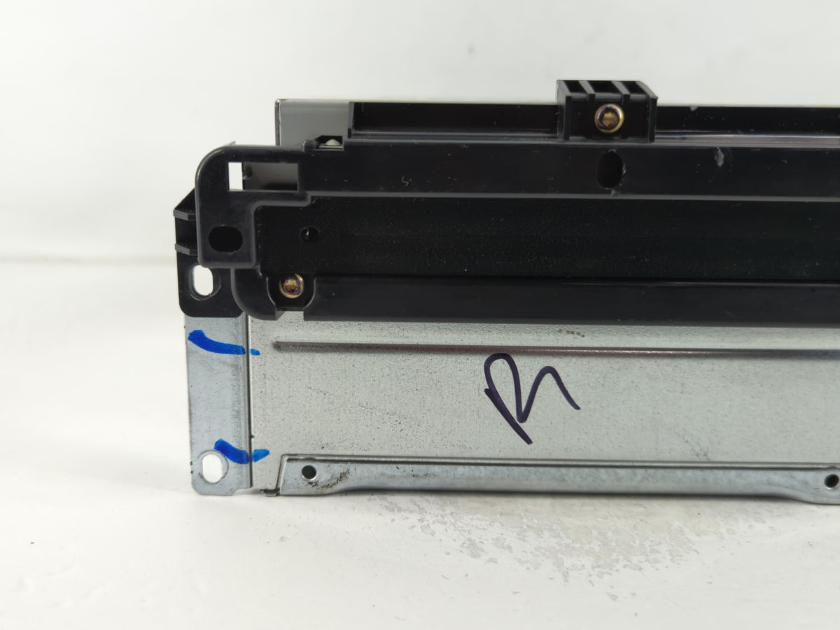 2018-2020 Dodge Journey Am Fm Cd Player Radio Receiver 771126 - Oemusedautoparts1.com