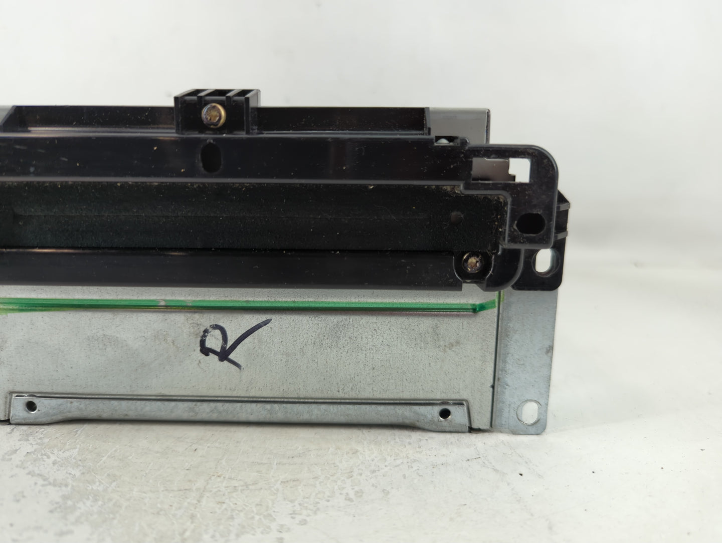 2018-2020 Dodge Journey Radio AM FM Cd Player Receiver Replacement P/N:P68207665AF Fits Fits 2018 2019 2020 OEM Used Auto Pa