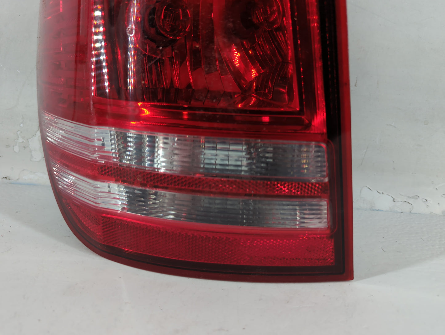 2018 Dodge Journey Tail Light Assembly Driver Left OEM P/N:05116291AH Fits OEM Used Auto Parts - Oemusedautoparts1.com