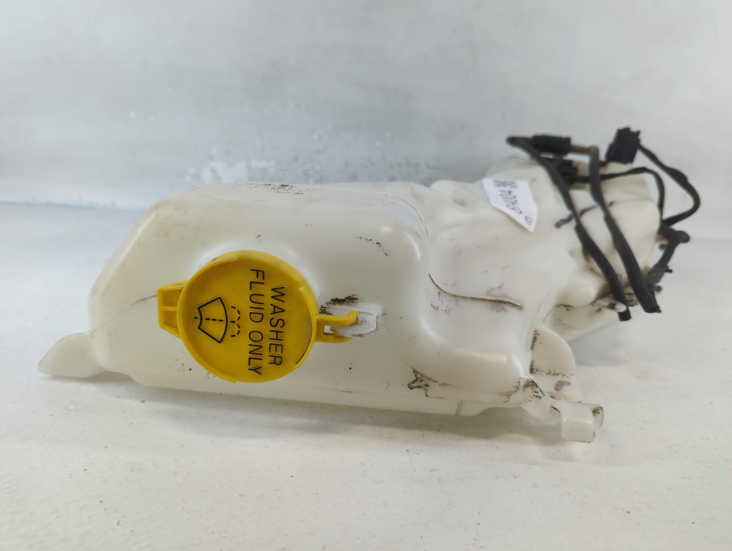 2018 Dodge Journey Windshield Washer Fluid Reservoir Bottle Oem - Oemusedautoparts1.com