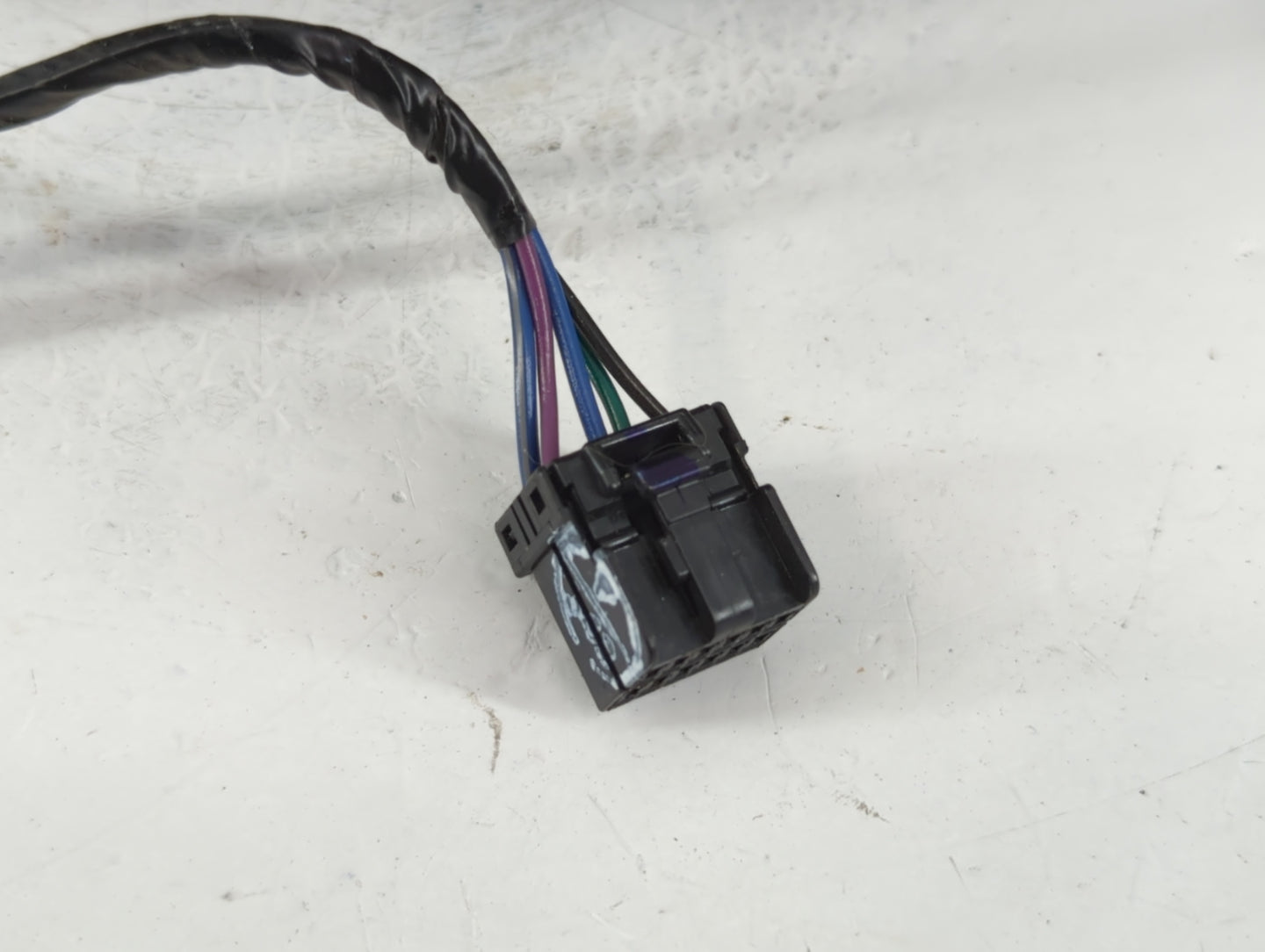 2018 Dodge Journey Side Mirror Replacement Driver Left View Door Mirror P/N:E11026144 Fits OEM Used Auto Parts - Oemusedauto