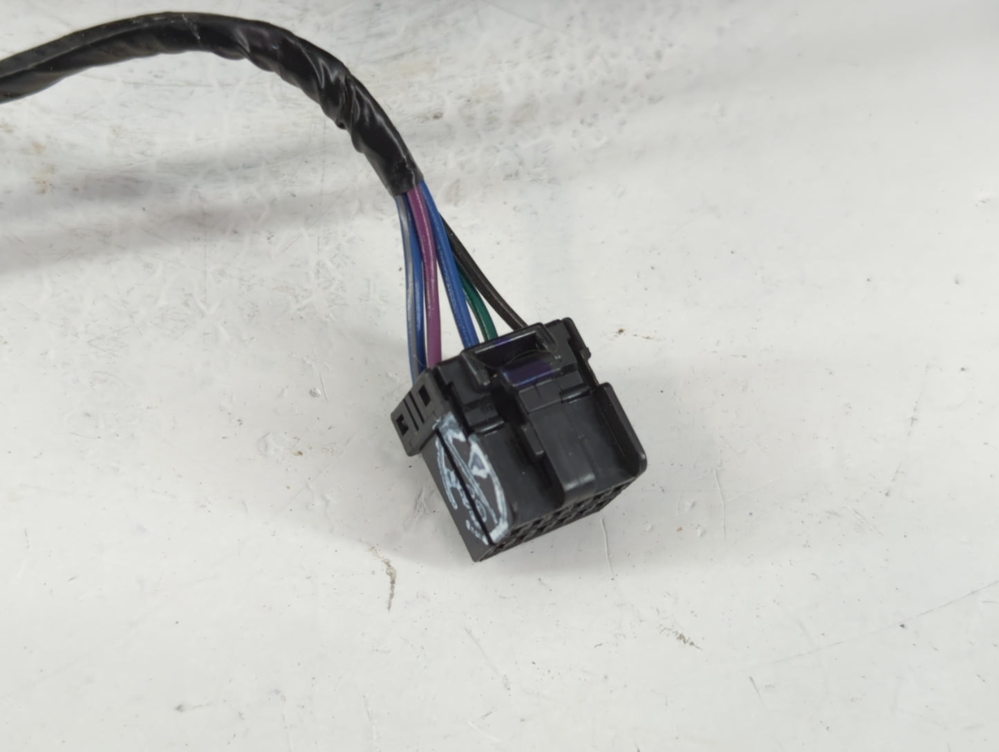 2018 Dodge Journey Side Mirror Replacement Driver Left View Door Mirror P/N:E11026144 Fits OEM Used Auto Parts - Oemusedauto