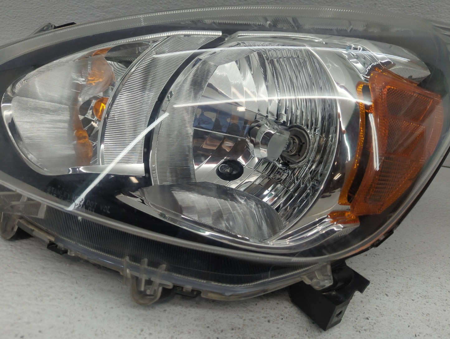 2018 Dodge Mirada Driver Left Oem Head Light Headlight Lamp - Oemusedautoparts1.com