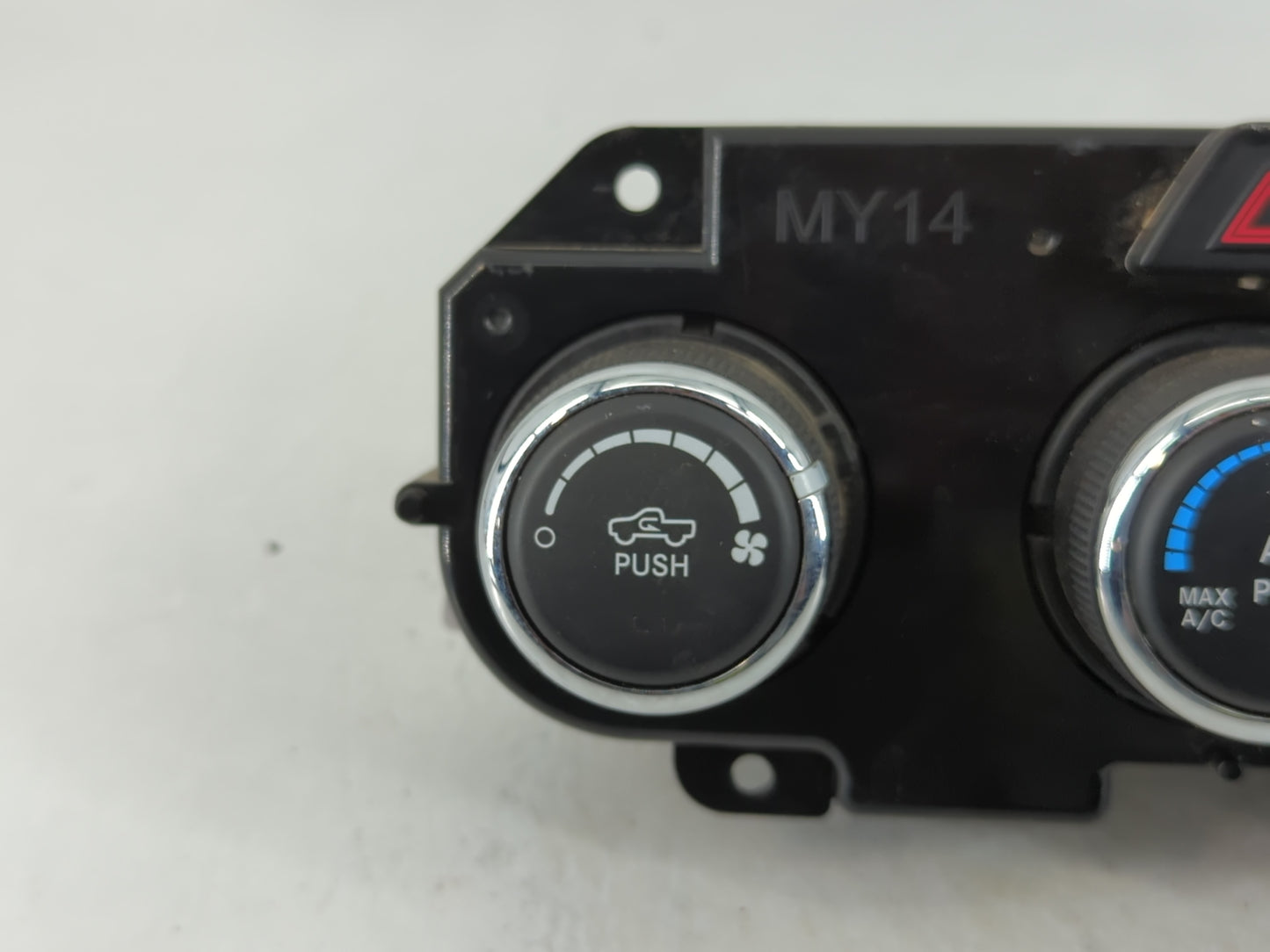 2018 Dodge Ram 1500 Climate Control Module Temperature AC/Heater Replacement P/N:P68268190AA Fits OEM Used Auto Parts - Oemu