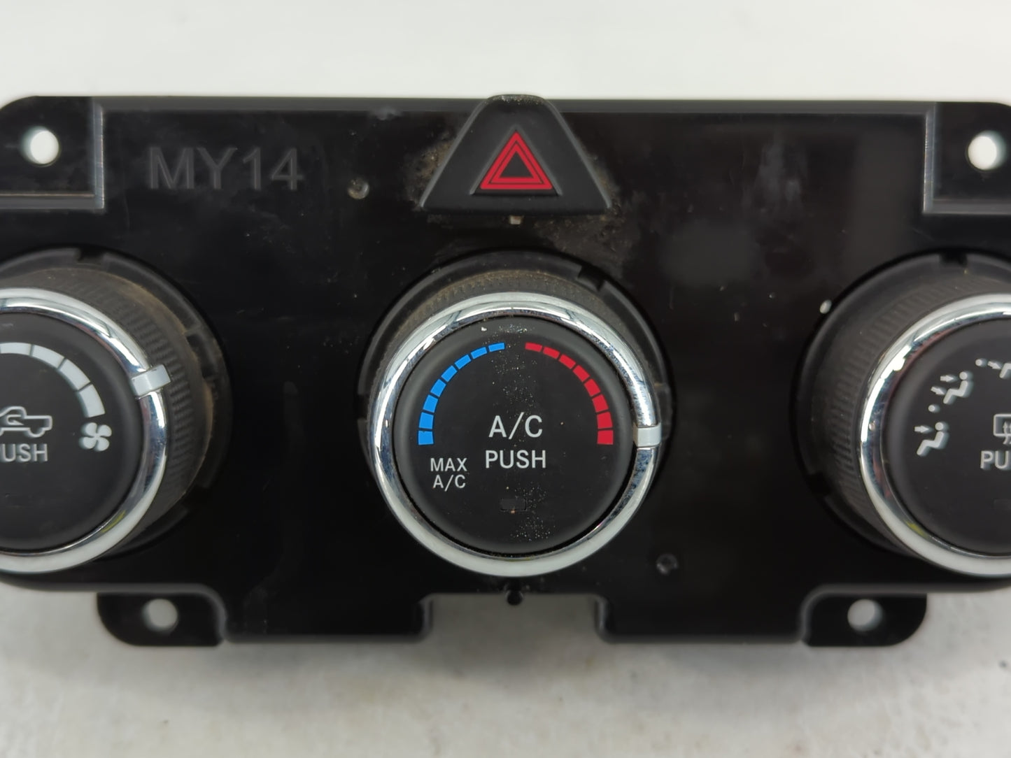 2018 Dodge Ram 1500 Climate Control Module Temperature AC/Heater Replacement P/N:P68268190AA Fits OEM Used Auto Parts - Oemu