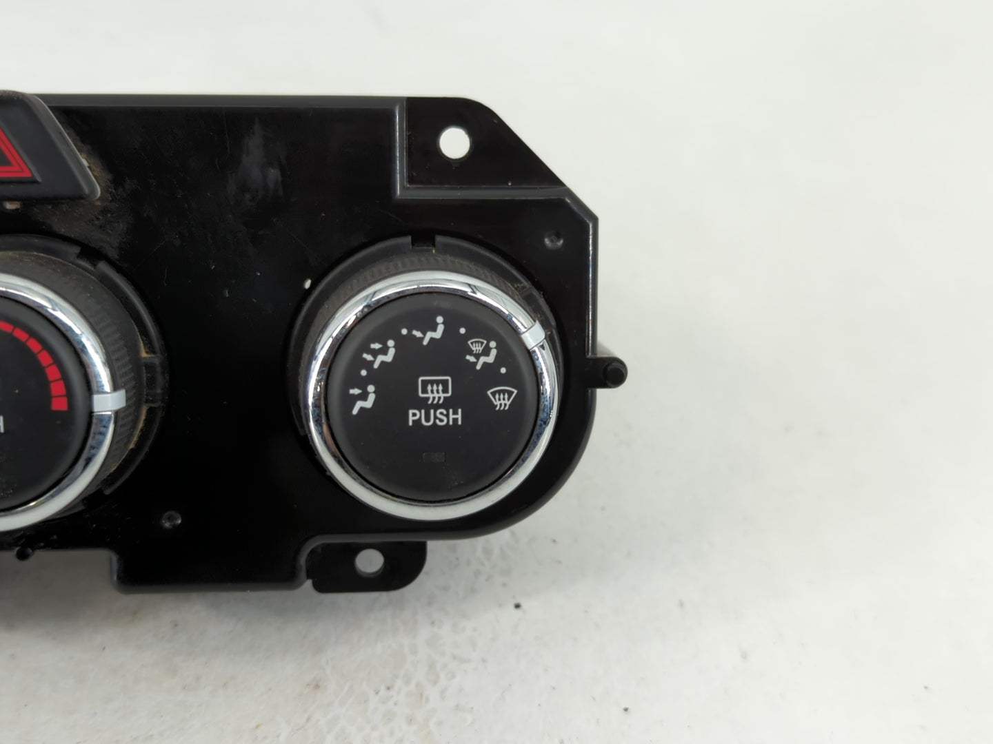 2018 Dodge Ram 1500 Climate Control Module Temperature AC/Heater Replacement P/N:P68268190AA Fits OEM Used Auto Parts - Oemu