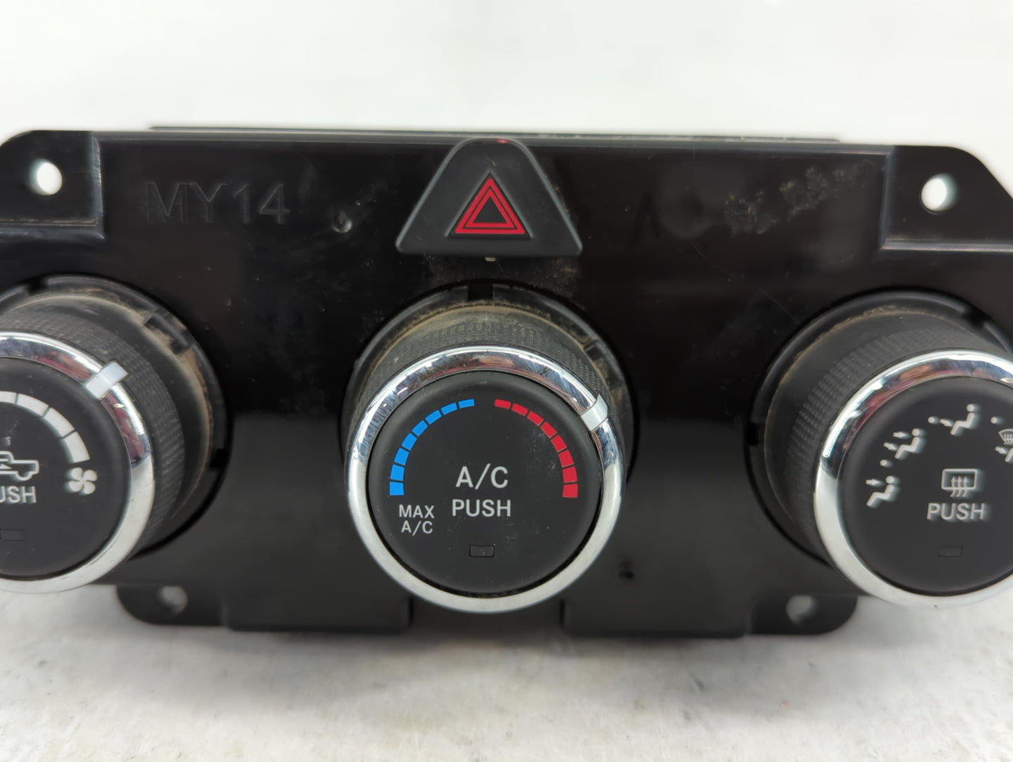 2018 Dodge Ram 1500 Climate Control Module Temperature AC/Heater Replacement P/N:P68268190AA Fits OEM Used Auto Parts - Oemu