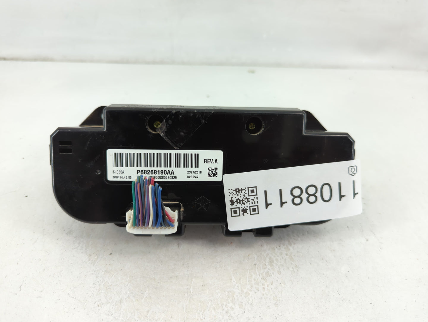 2018 Dodge Ram 1500 Climate Control Module Temperature AC/Heater Replacement P/N:P68268190AA Fits OEM Used Auto Parts - Oemu