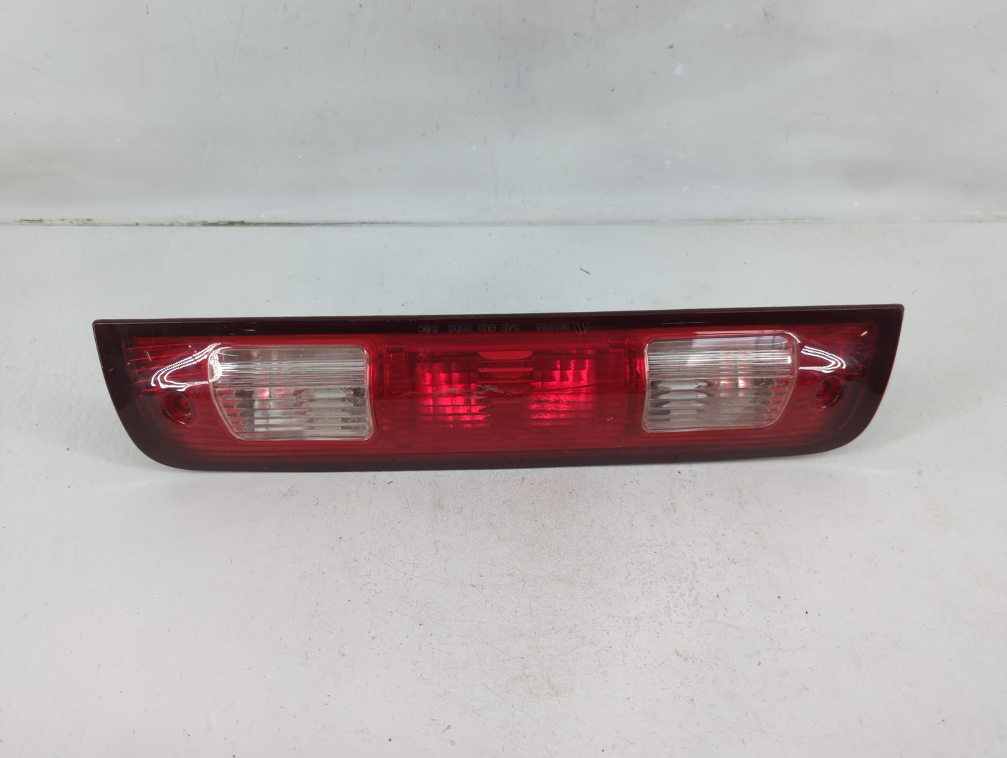 2018 Dodge Ram 1500 Tail Light Assembly Passenger Right OEM P/N:55372082 Fits Fits 2013 2014 2015 2016 2017 2019 2020 2021 2