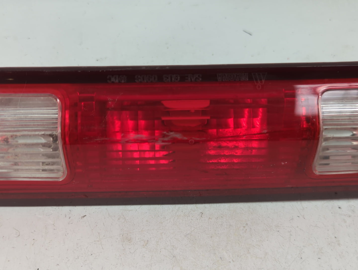 2018 Dodge Ram 1500 Tail Light Assembly Passenger Right OEM P/N:55372082 Fits Fits 2013 2014 2015 2016 2017 2019 2020 2021 2