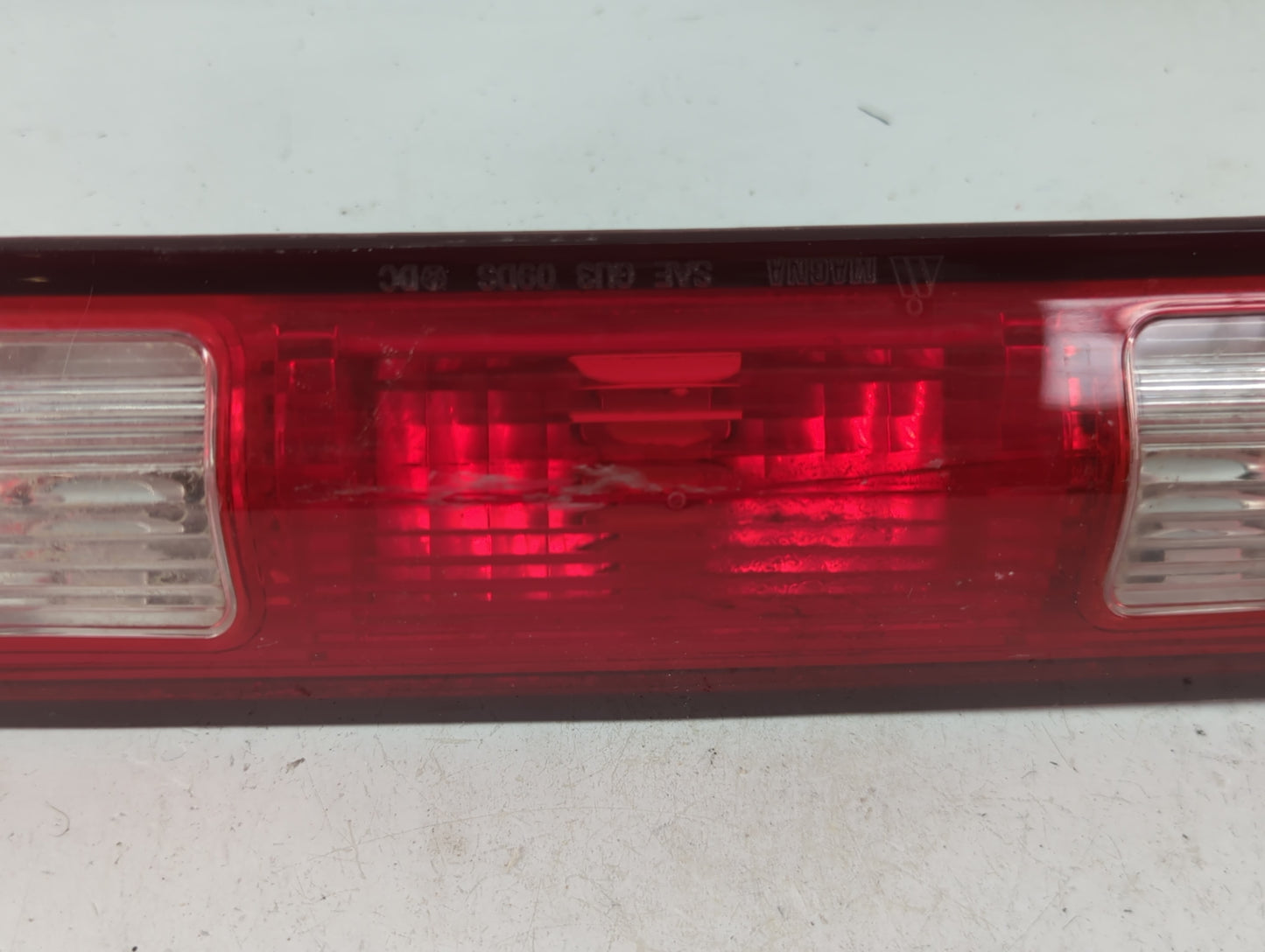 2018 Dodge Ram 1500 Tail Light Assembly Passenger Right OEM P/N:55372082 Fits Fits 2013 2014 2015 2016 2017 2019 2020 2021 2
