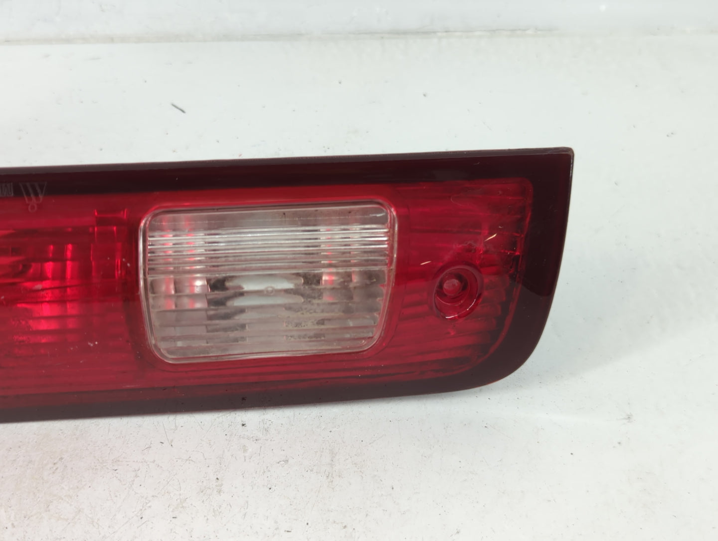 2018 Dodge Ram 1500 Tail Light Assembly Passenger Right OEM P/N:55372082 Fits Fits 2013 2014 2015 2016 2017 2019 2020 2021 2