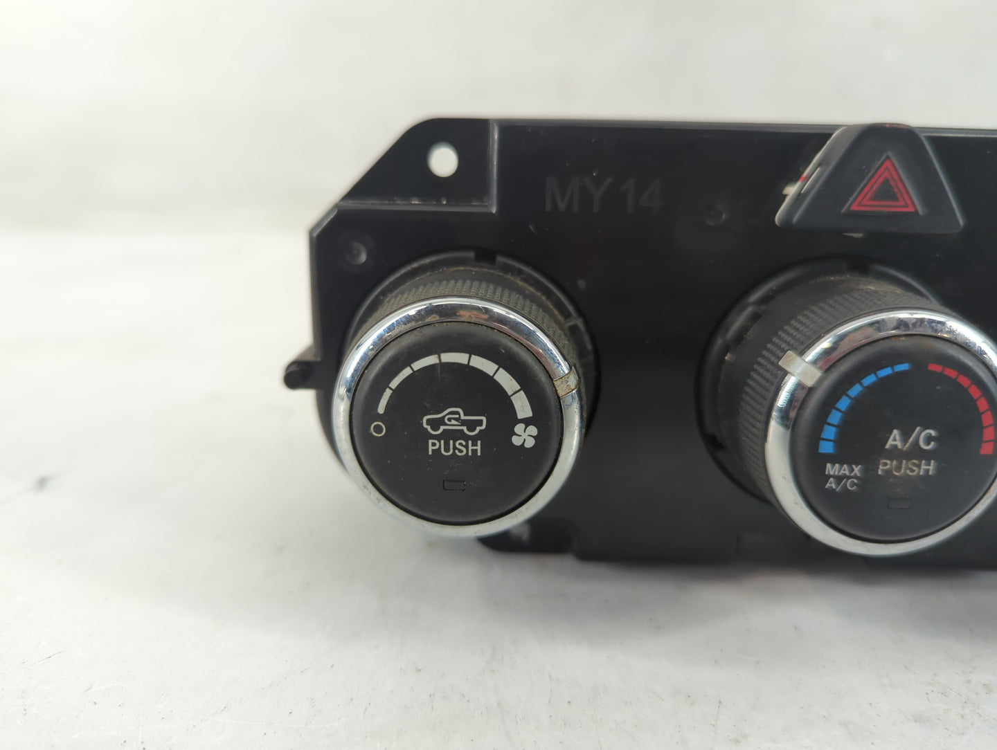 2018 Dodge Ram 1500 Climate Control Module Temperature AC/Heater Replacement P/N:P68268191AA Fits OEM Used Auto Parts - Oemu