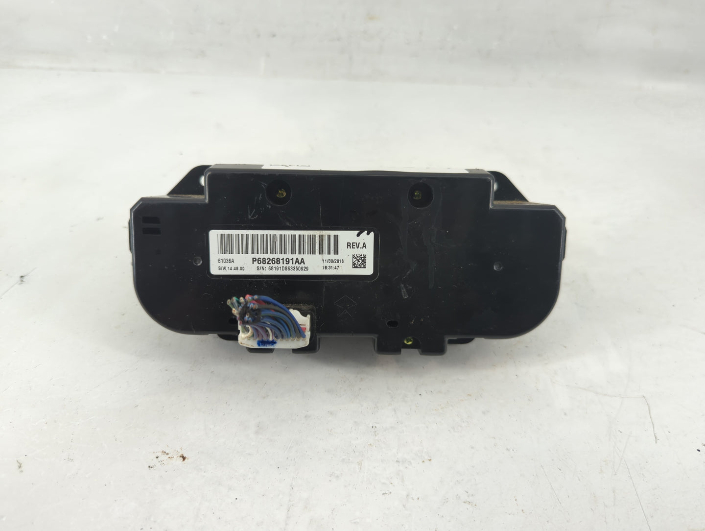 2018 Dodge Ram 1500 Climate Control Module Temperature AC/Heater Replacement P/N:P68268191AA Fits OEM Used Auto Parts - Oemu