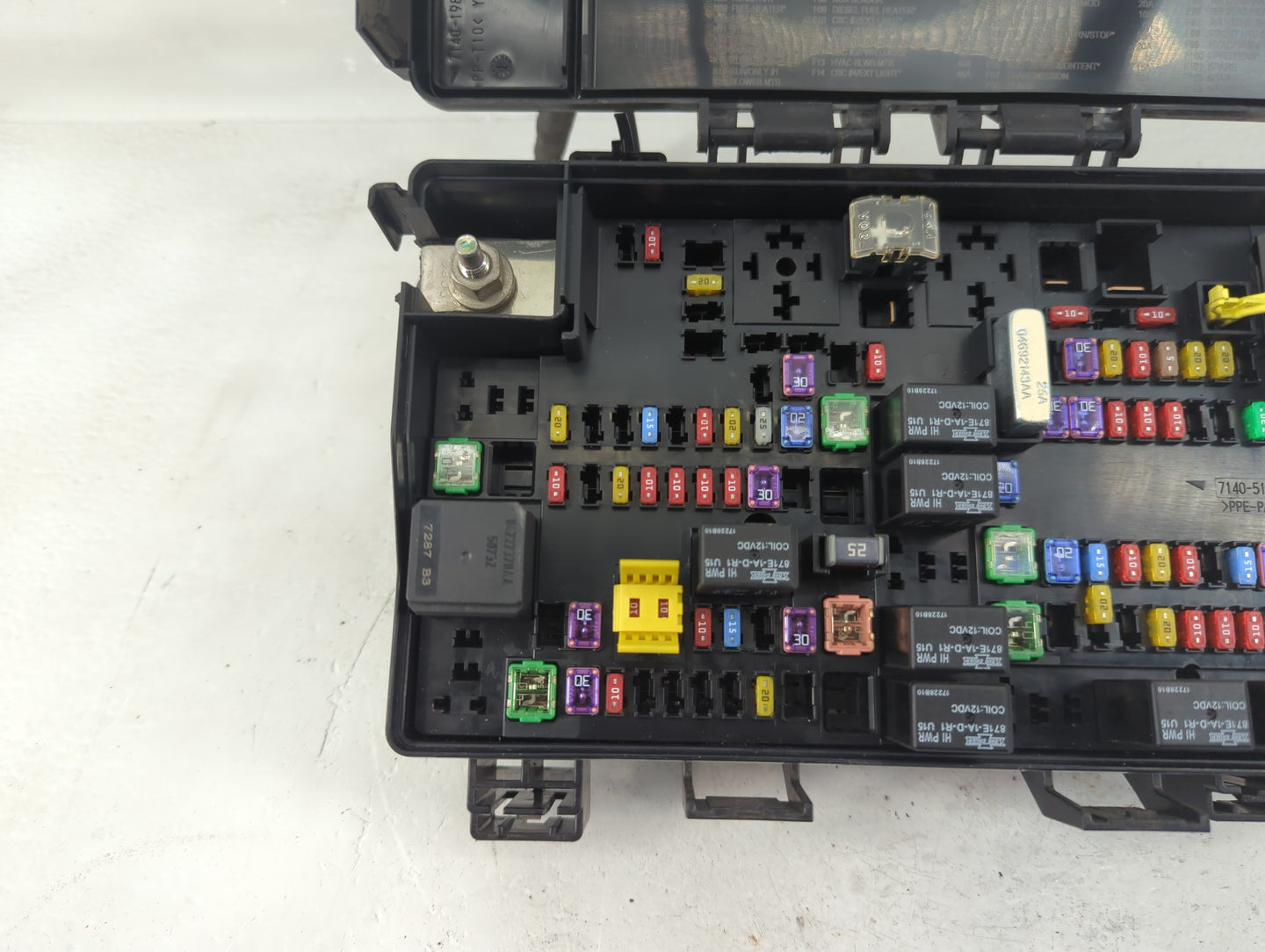 2018 Dodge Ram 1500 Fusebox Fuse Box Panel Relay Module P/N:P68322373AC Fits OEM Used Auto Parts - Oemusedautoparts1.com