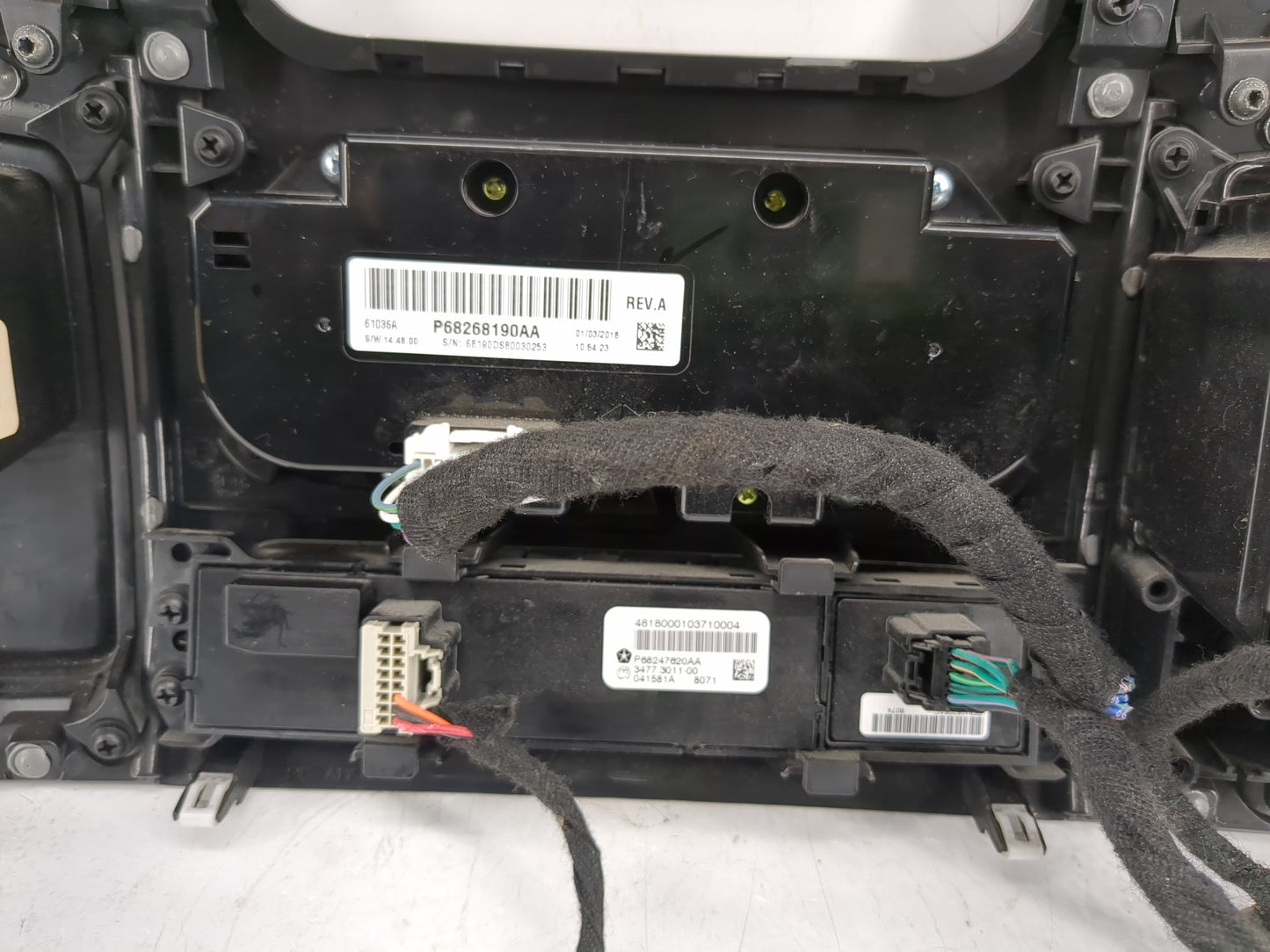 2018 Dodge Ram 1500 Climate Control Module Temperature AC/Heater Replacement P/N:P68268190AA Fits OEM Used Auto Parts - Oemu