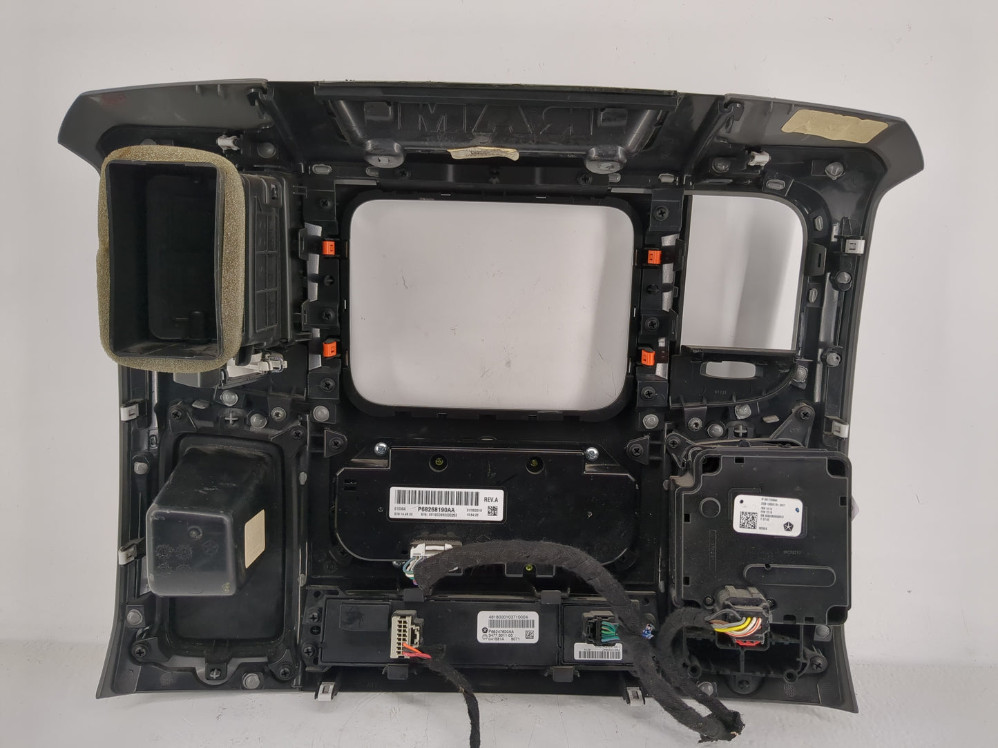 2018 Dodge Ram 1500 Climate Control Module Temperature AC/Heater Replacement P/N:P68268190AA Fits OEM Used Auto Parts - Oemu