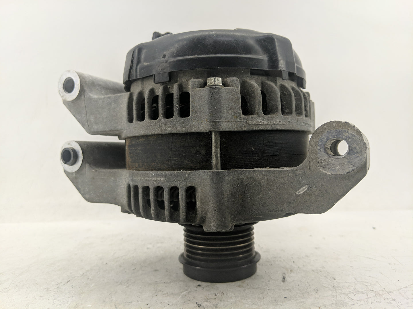 2018 Dodge Ram 1500 Alternator Replacement Generator Charging Assembly Engine OEM P/N:P04801779AI Fits OEM Used Auto Parts -