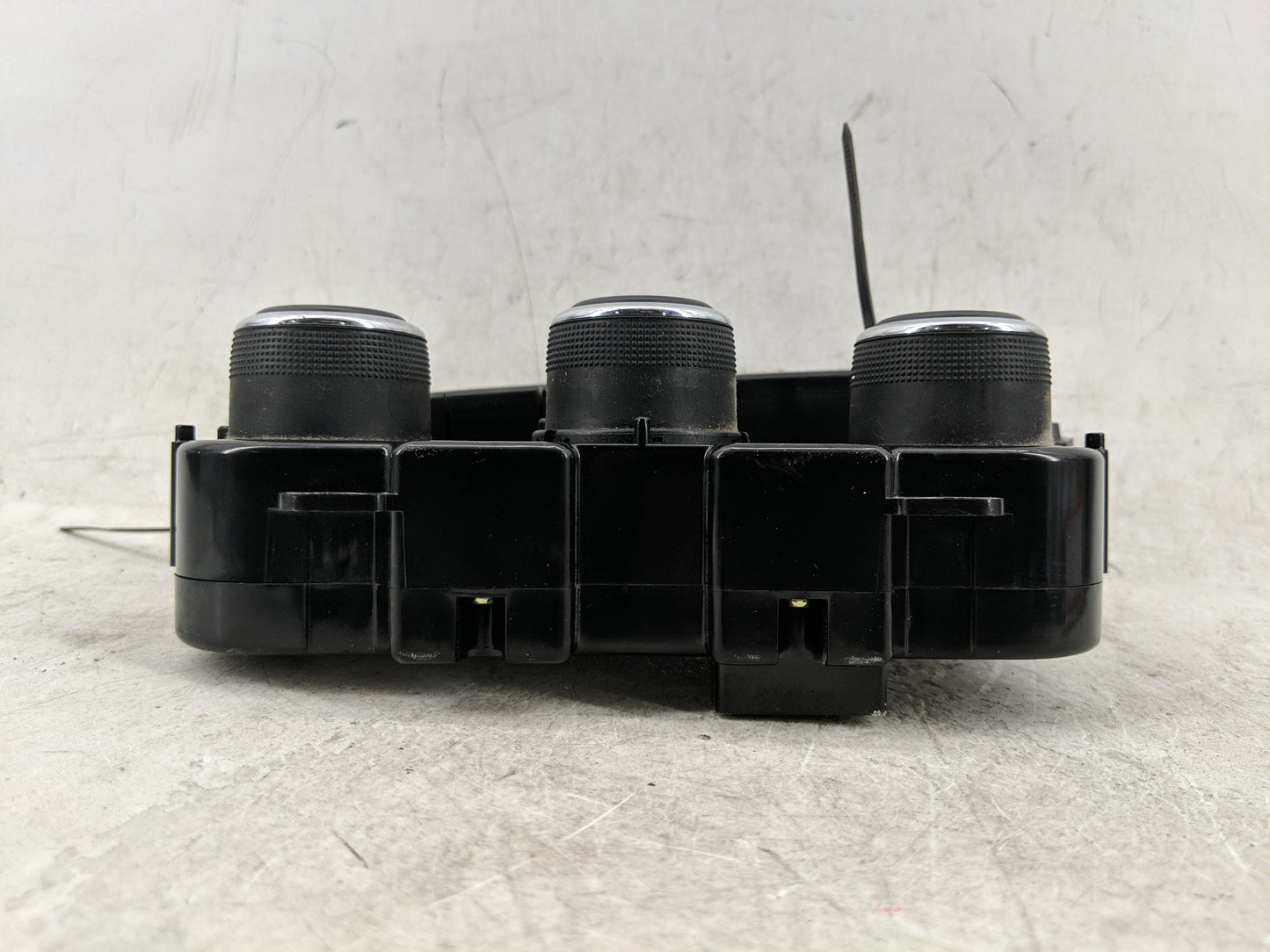 2018 Dodge Ram 1500 Climate Control Module Temperature AC/Heater Replacement P/N:P68268190 Fits OEM Used Auto Parts - Oemuse