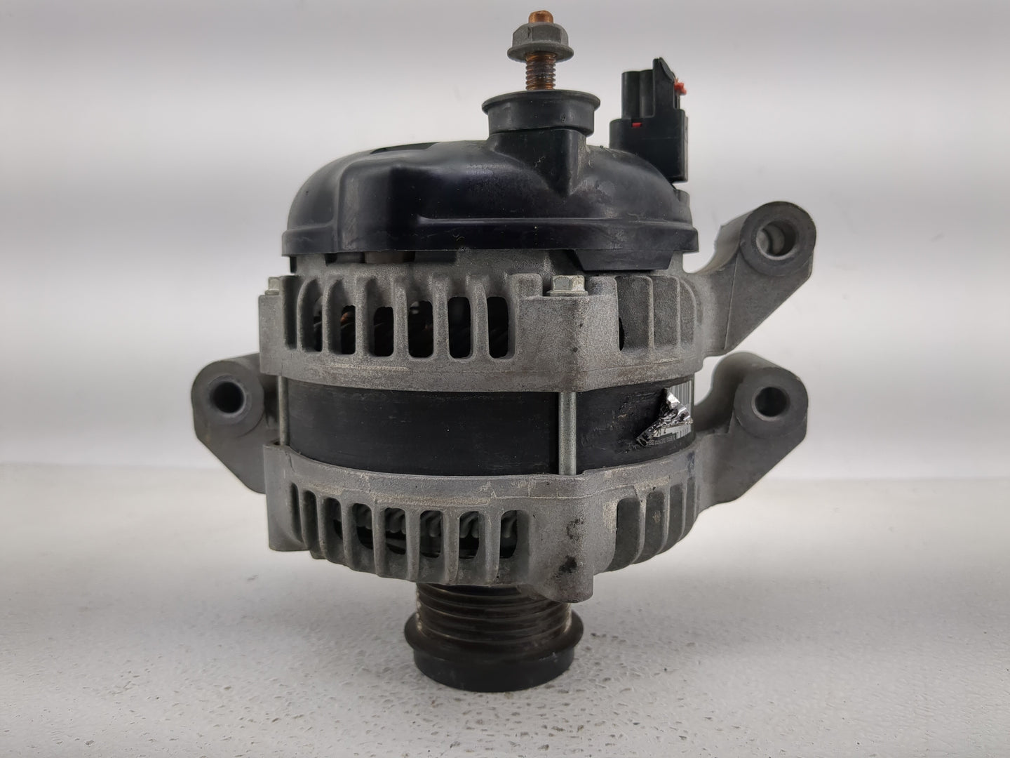 2018 Dodge Ram 1500 Alternator Replacement Generator Charging Assembly Engine OEM P/N:TN421000-0752 P04801779A1 Fits OEM Use