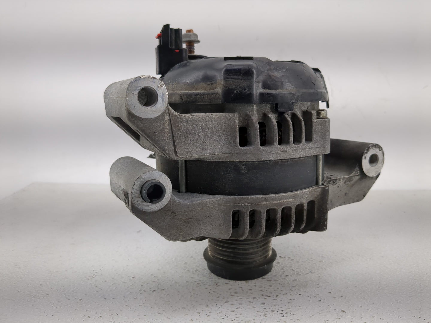 2018 Dodge Ram 1500 Alternator Replacement Generator Charging Assembly Engine OEM P/N:TN421000-0752 P04801779A1 Fits OEM Use