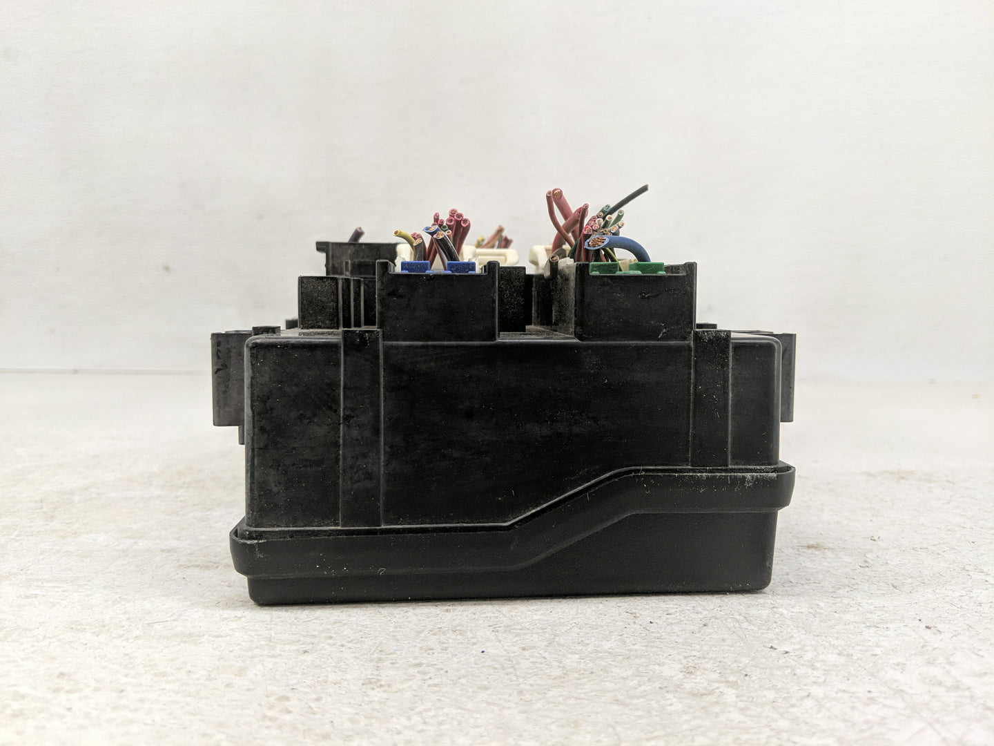 Dodge Ram 1500 Fusebox Fuse Box Relay Module Tipm 68322371ab B - Oemusedautoparts1.com