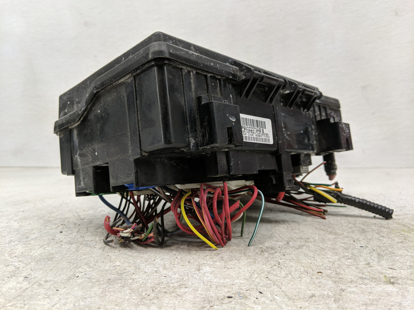 2018 Dodge Ram 1500 Fusebox Fuse Box Panel Relay Module Fits OEM Used Auto Parts - Oemusedautoparts1.com