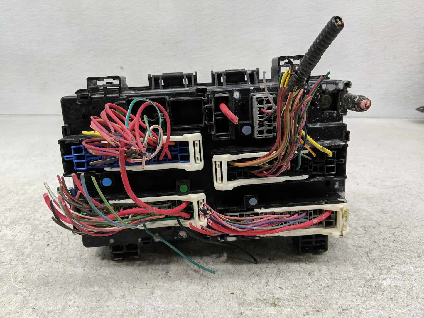 2018 Dodge Ram 1500 Fusebox Fuse Box Panel Relay Module Fits OEM Used Auto Parts - Oemusedautoparts1.com