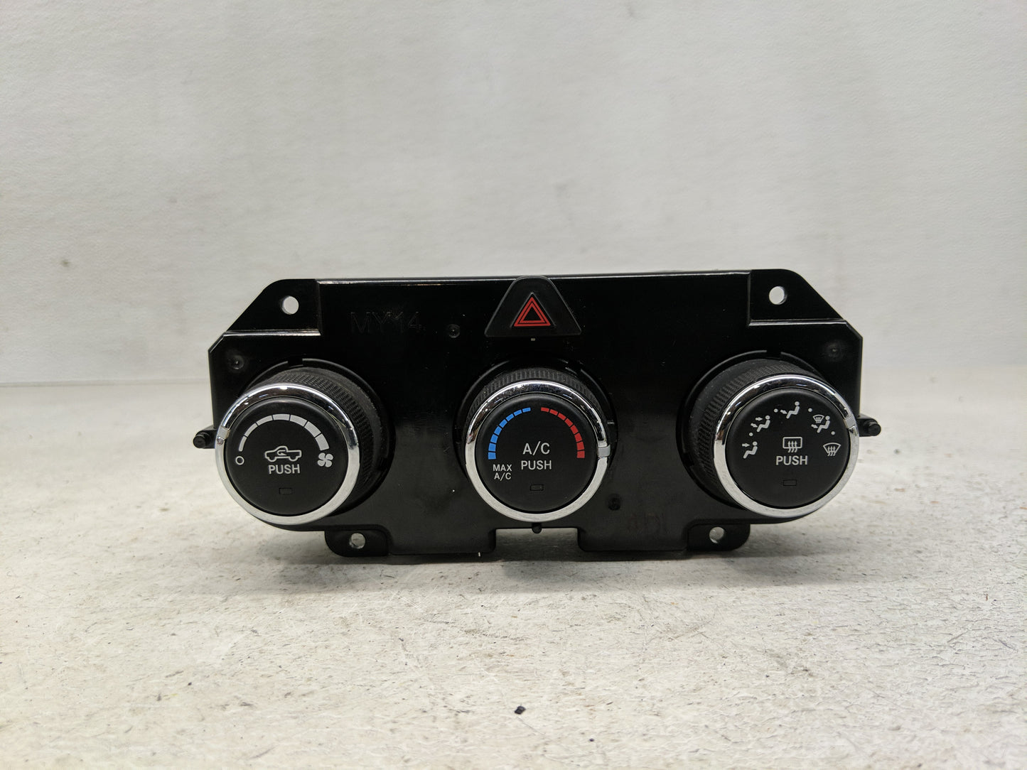 2018 Dodge Ram 1500 Climate Control Module Temperature AC/Heater Replacement P/N:P68186217AC Fits OEM Used Auto Parts - Oemu
