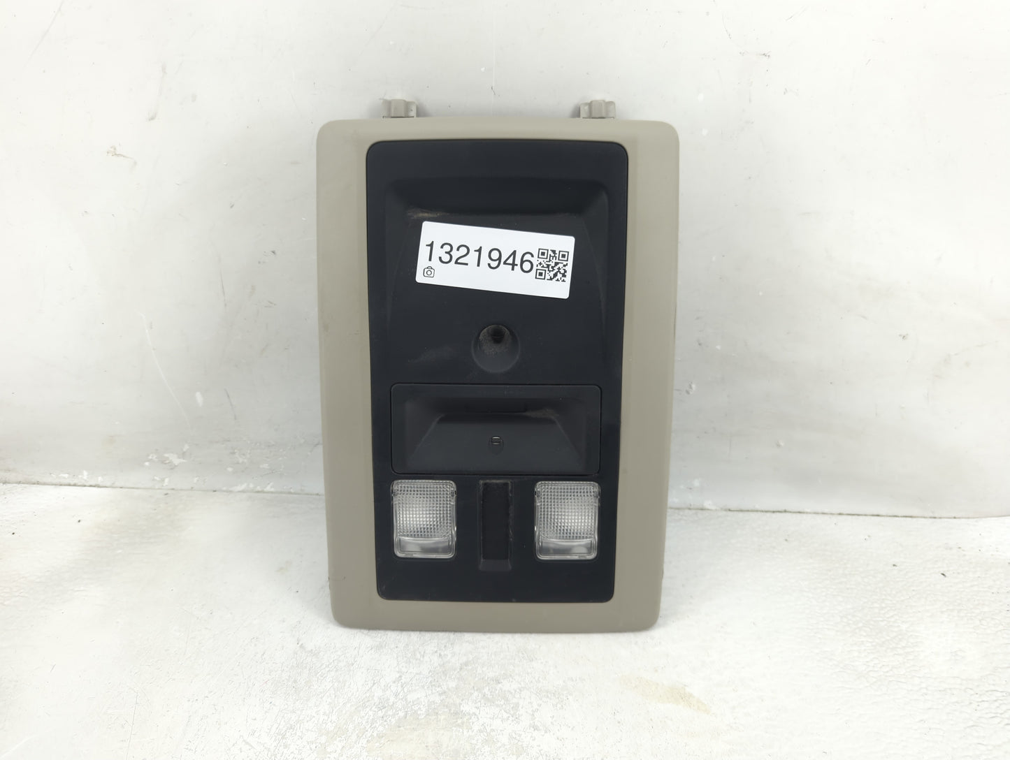 2018 Dodge Ram 1500 Overhead Roof Console - Oemusedautoparts1.com
