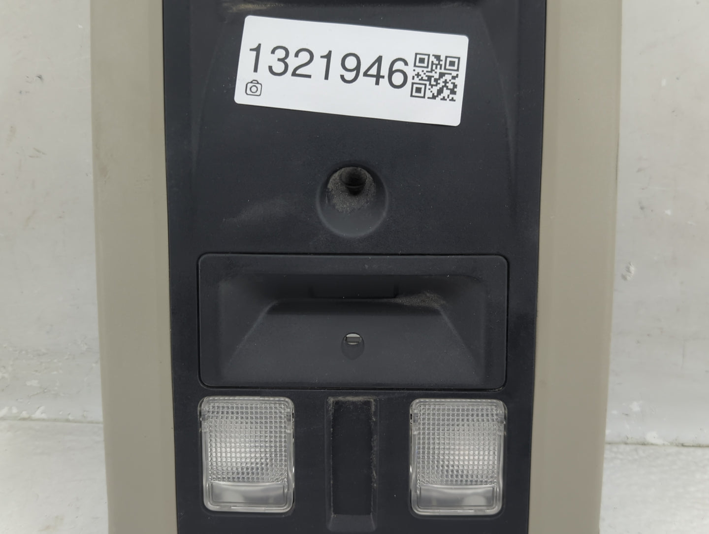 2018 Dodge Ram 1500 Overhead Roof Console - Oemusedautoparts1.com