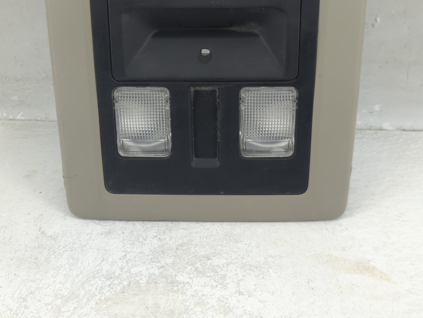 2018 Dodge Ram 1500 Overhead Roof Console - Oemusedautoparts1.com