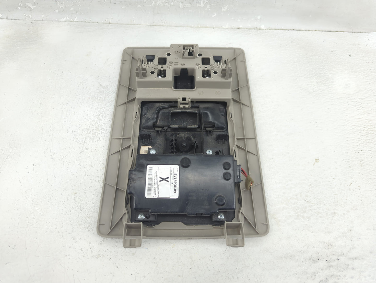 2018 Dodge Ram 1500 Overhead Roof Console - Oemusedautoparts1.com