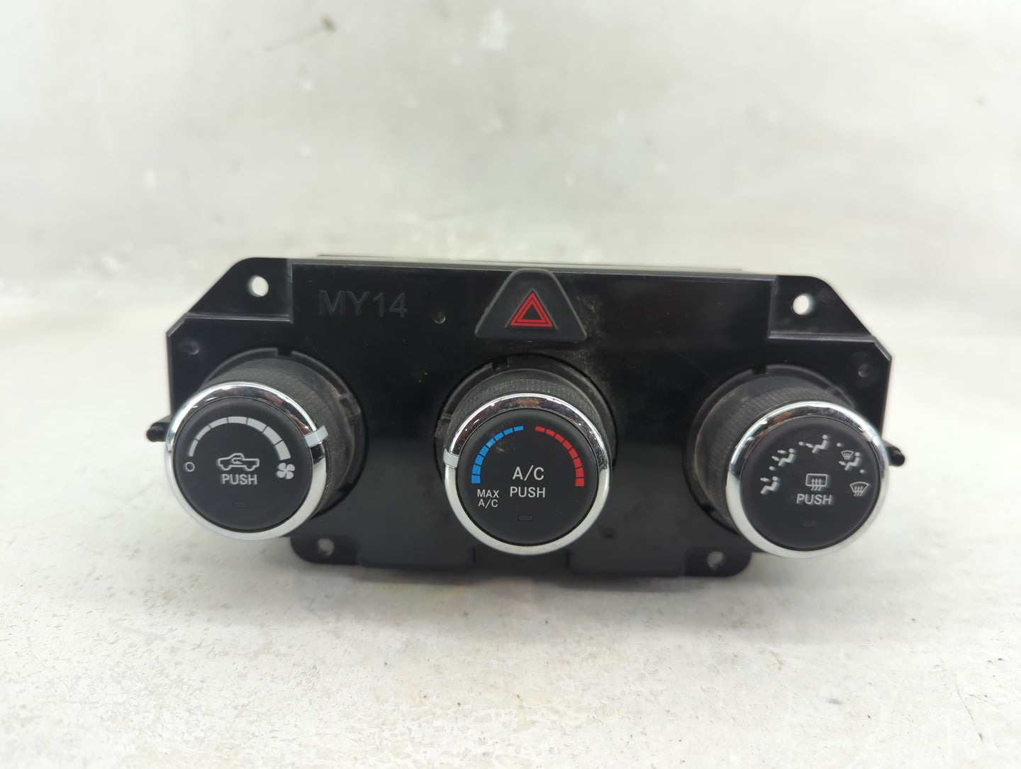 2018 Dodge Ram 1500 Climate Control Module Temperature AC/Heater Replacement P/N:P68268190AA Fits OEM Used Auto Parts - Oemu