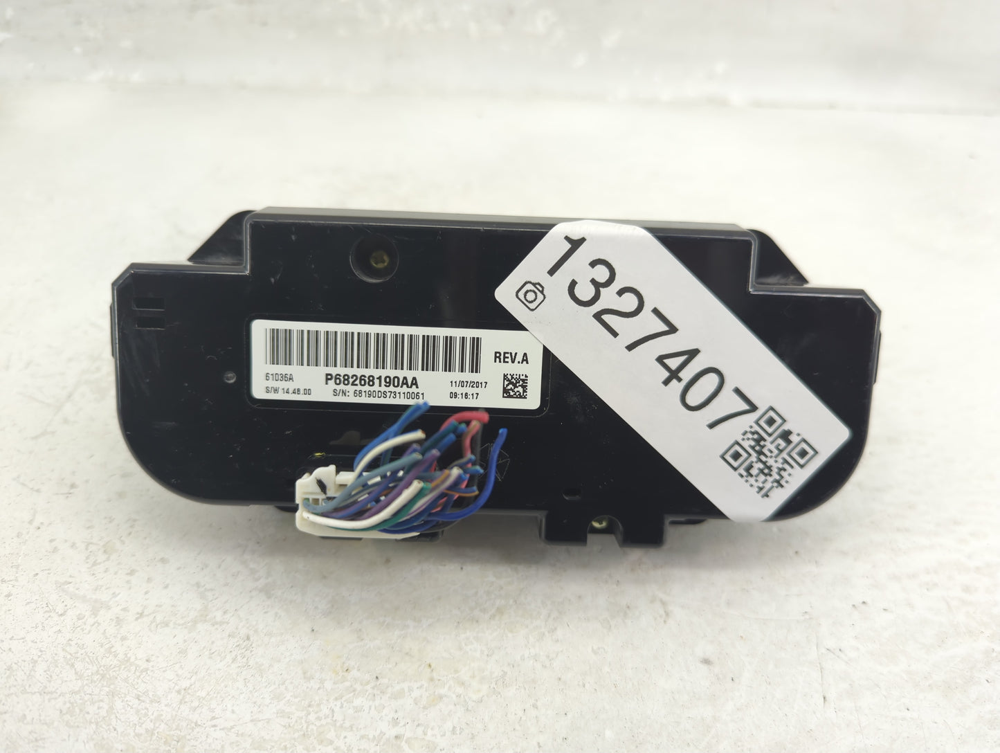 2018 Dodge Ram 1500 Climate Control Module Temperature AC/Heater Replacement P/N:P68268190AA Fits OEM Used Auto Parts - Oemu
