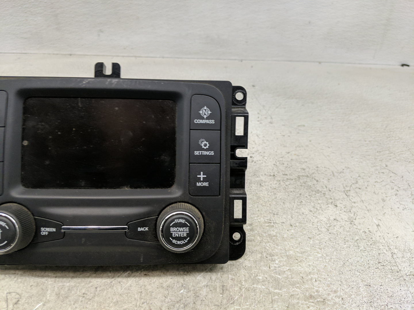 2018 Dodge Ram 1500 Radio AM FM Cd Player Receiver Replacement P/N:68365210AB Fits Fits 2019 2020 OEM Used Auto Parts - Oemu