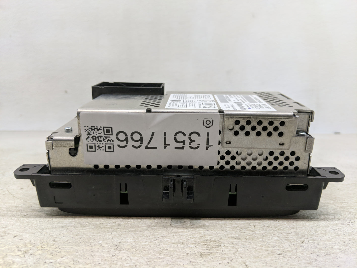 2018 Dodge Ram 1500 Radio AM FM Cd Player Receiver Replacement P/N:68365210AB Fits Fits 2019 2020 OEM Used Auto Parts - Oemu